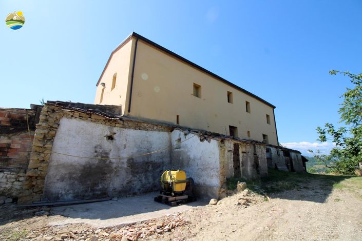 Image No.9-Maison de campagne de 3 chambres à vendre à Cermignano