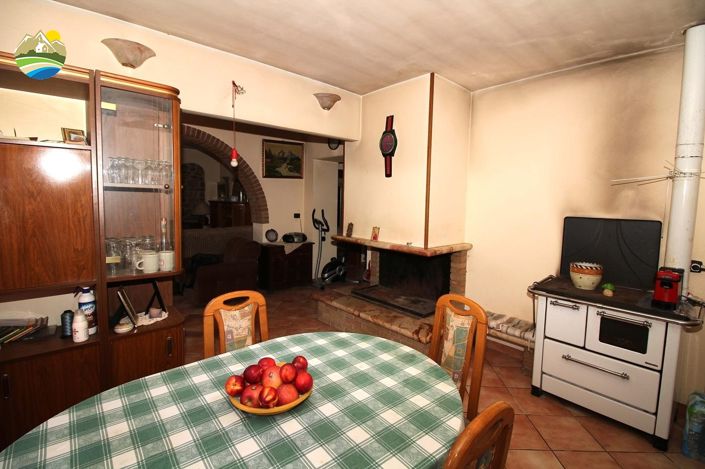 Image No.11-Maison de campagne de 2 chambres à vendre à Bisenti