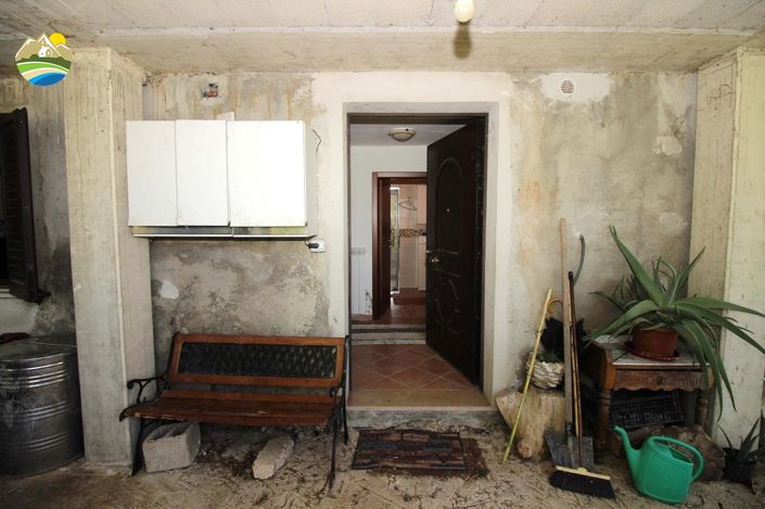Image No.24-Maison de campagne de 2 chambres à vendre à Bisenti