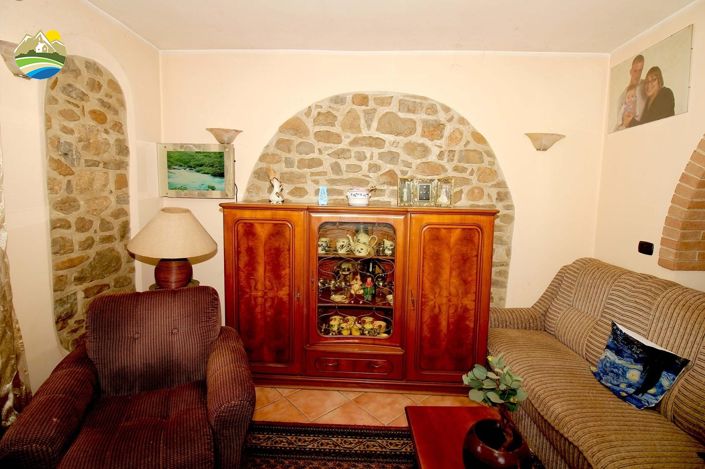 Image No.8-Maison de campagne de 2 chambres à vendre à Bisenti