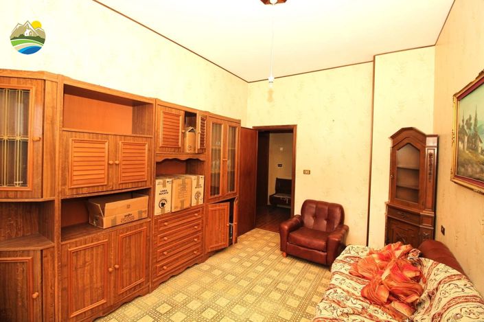 Image No.18-3 Bed Apartment for sale