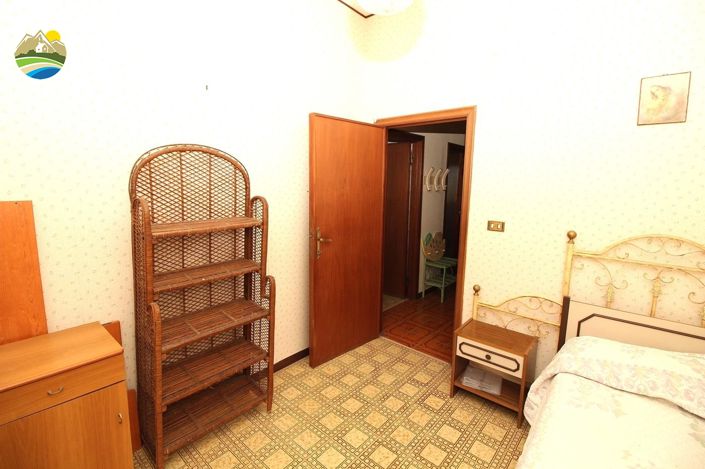 Image No.19-3 Bed Apartment for sale