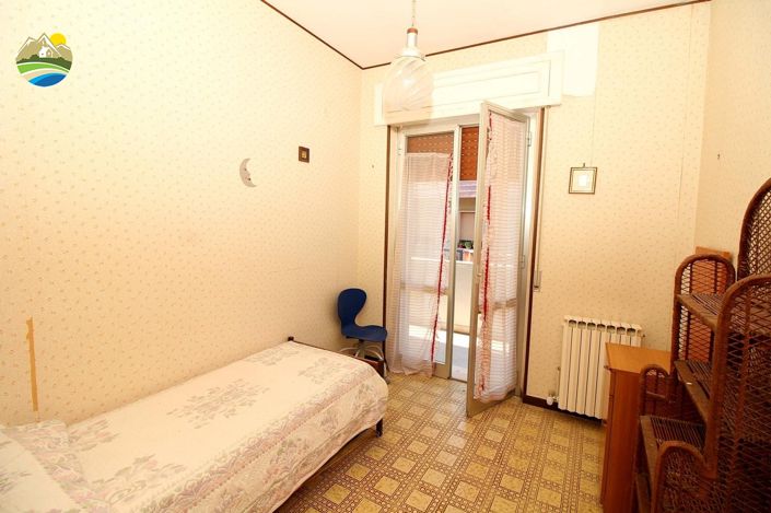 Image No.20-3 Bed Apartment for sale