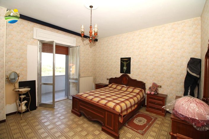 Image No.29-3 Bed Apartment for sale