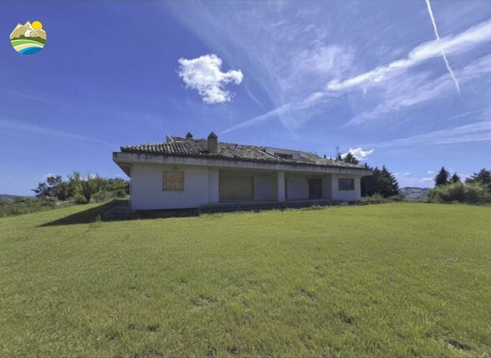Image No.10-Villa de 5 chambres à vendre à Teramo