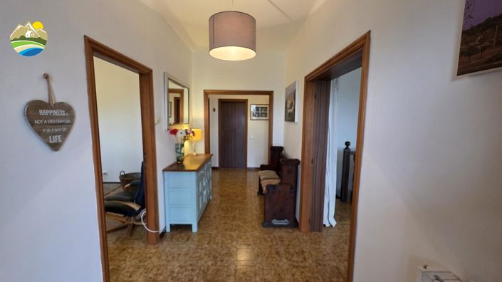 Image No.18-2 Bed Country House for sale