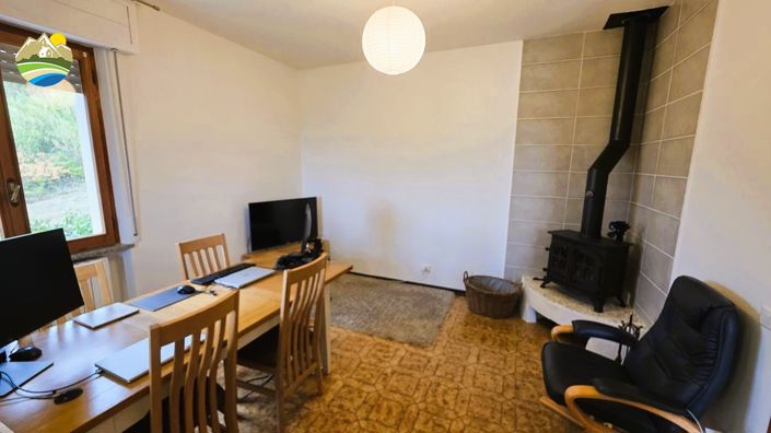 Image No.21-2 Bed Country House for sale