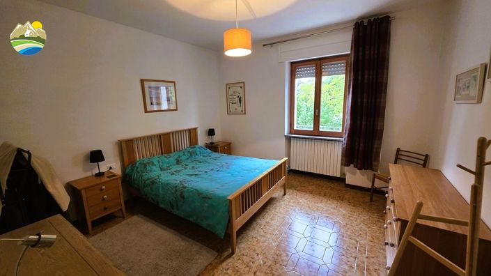 Image No.25-2 Bed Country House for sale