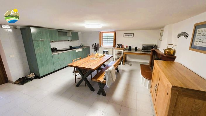 Image No.29-2 Bed Country House for sale