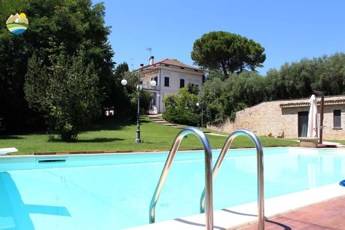Image No.24-6 Bed Villa for sale