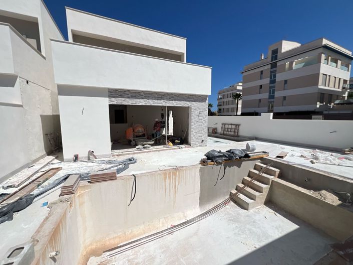 Image No.7-3 Bed Villa for sale