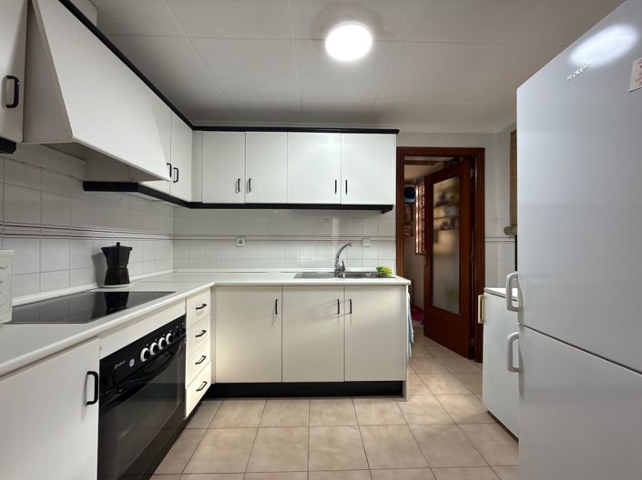 Image No.3-Appartement de 2 chambres à vendre à Mil Palmeras