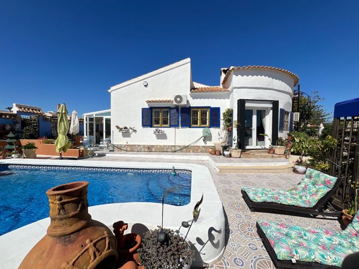 Image No.1-Villa de 4 chambres à vendre à Playa Flamenca