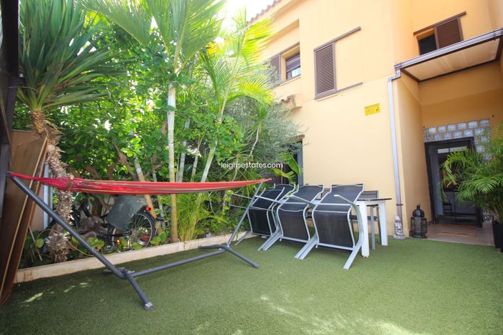 Image No.19-2 Bed Townhouse for sale