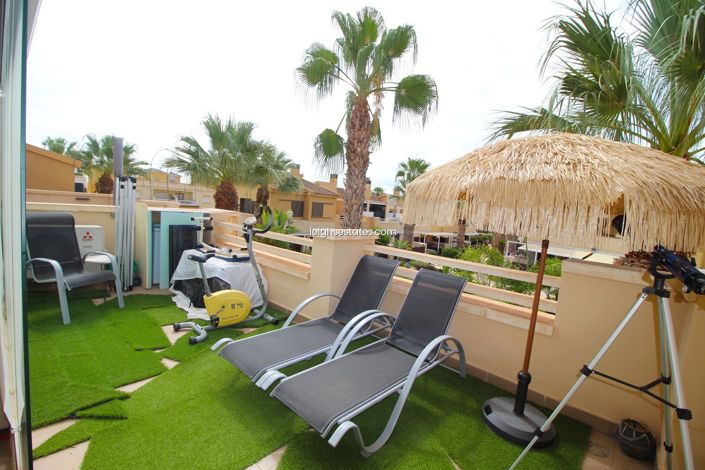 Image No.2-2 Bed Townhouse for sale