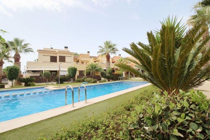 Image No.23-2 Bed Townhouse for sale