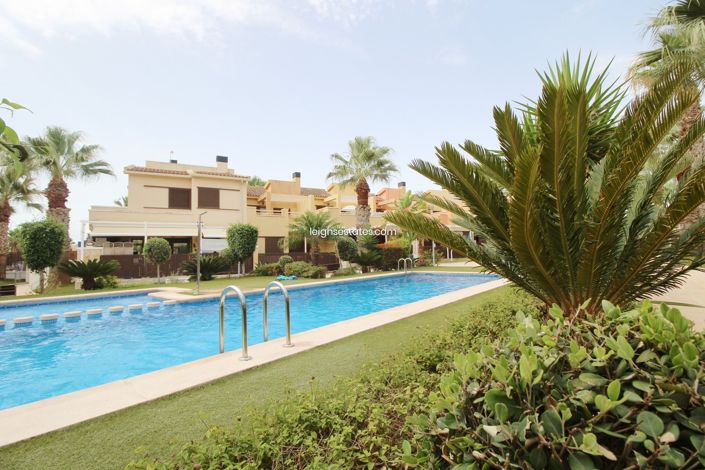 Image No.23-2 Bed Townhouse for sale