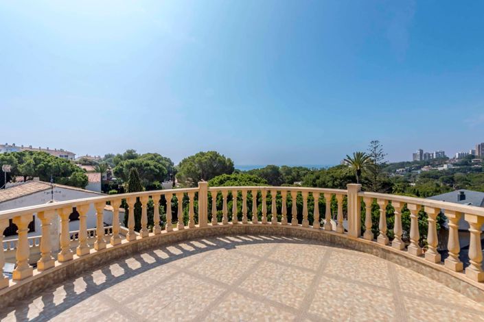 Image No.19-4 Bed Villa for sale