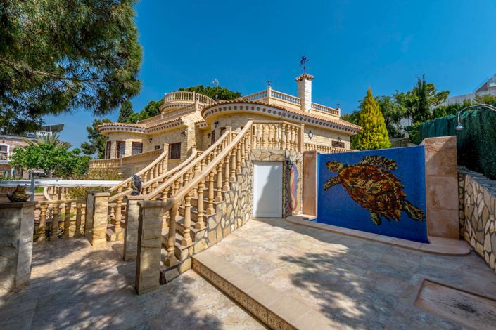 Image No.26-4 Bed Villa for sale
