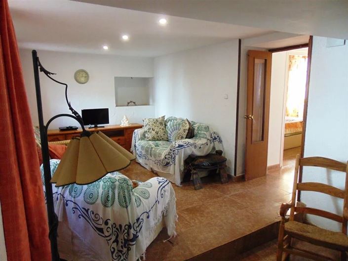 Image No.11-3 Bed Country House for sale