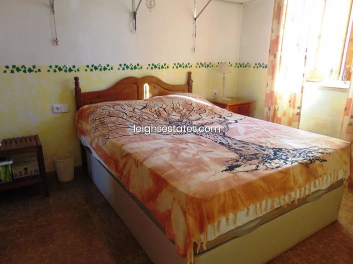 Image No.13-3 Bed Villa for sale