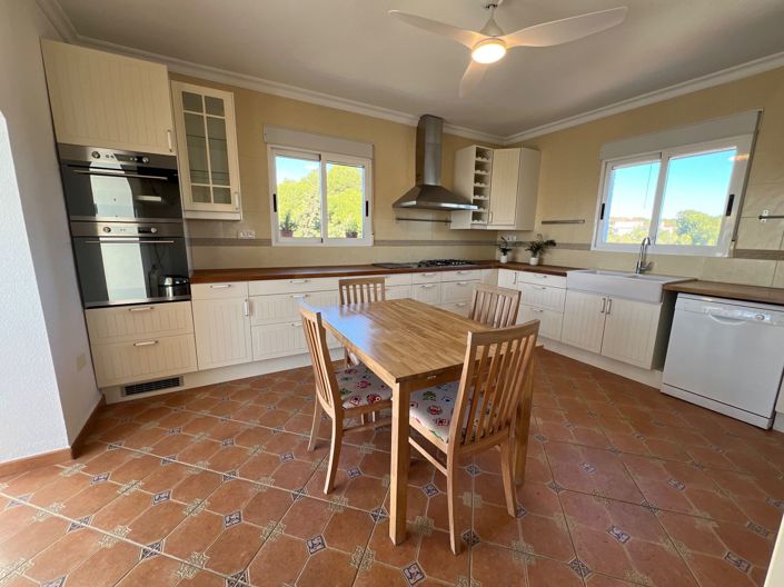 Image No.9-Villa de 4 chambres à vendre à Pinar de Campoverde