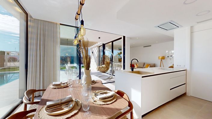 Image No.2-3 Bed Villa for sale