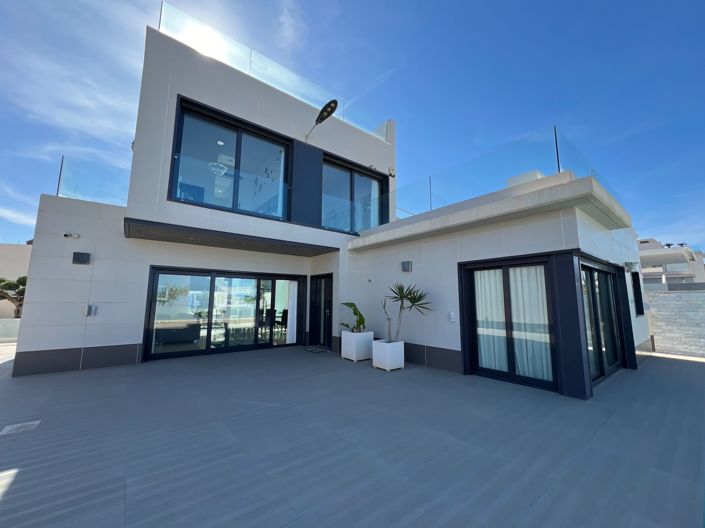 Image No.1-Villa de 5 chambres à vendre à San Miguel de Salinas