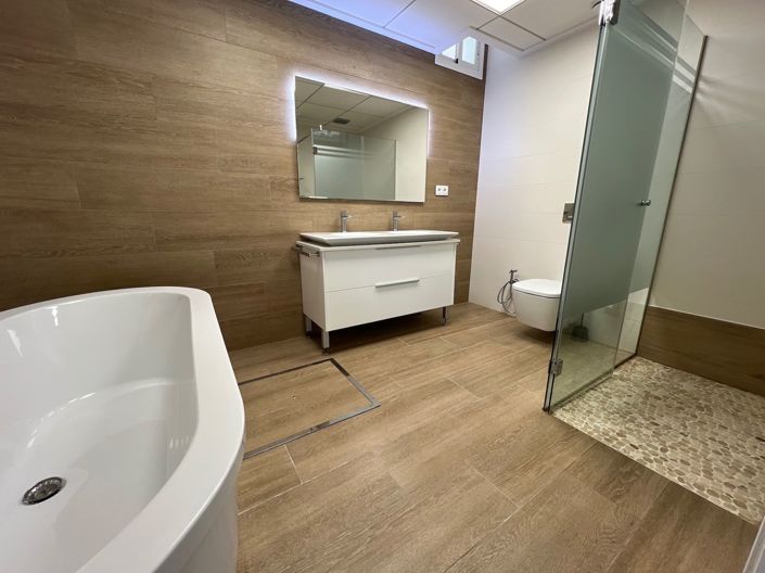 Image No.41-5 Bed Villa for sale