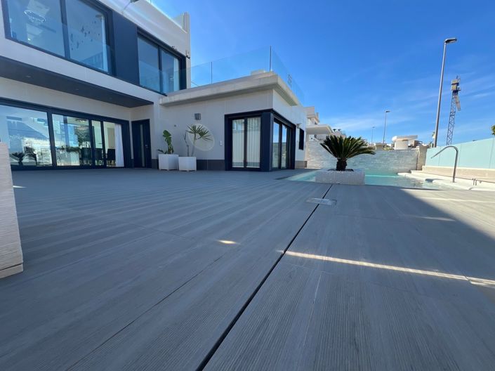 Image No.46-5 Bed Villa for sale