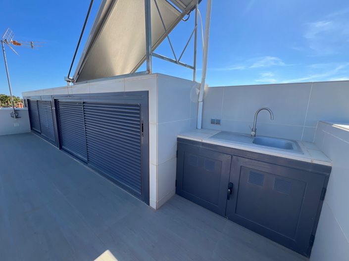 Image No.48-5 Bed Villa for sale