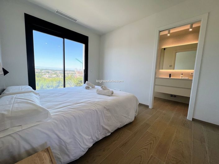 Image No.12-2 Bed Apartment for sale