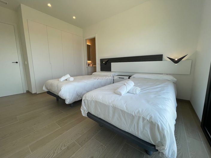 Image No.14-2 Bed Apartment for sale