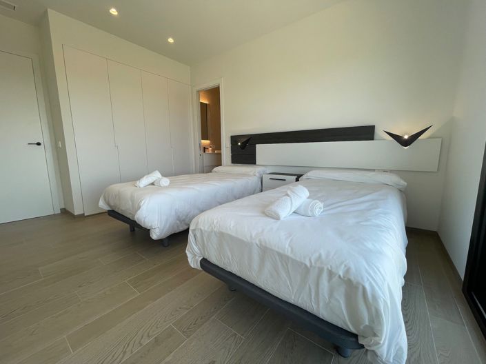 Image No.14-2 Bed Apartment for sale