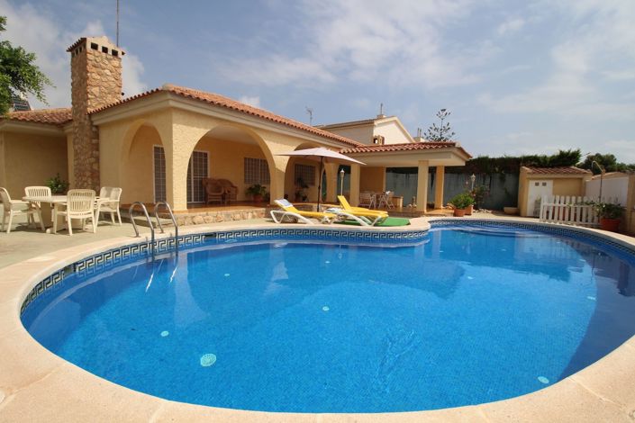 Image No.1-Villa de 4 chambres à vendre à Dehesa de Campoamor
