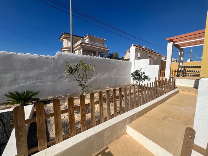 Image No.30-3 Bed Villa for sale