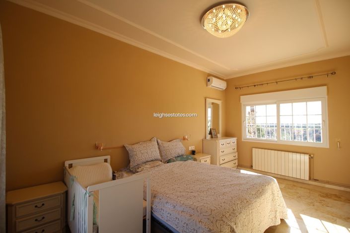 Image No.12-Villa de 4 chambres à vendre à Villamartin