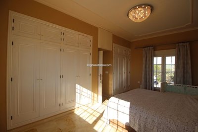 167169afea2b54ef0309805018