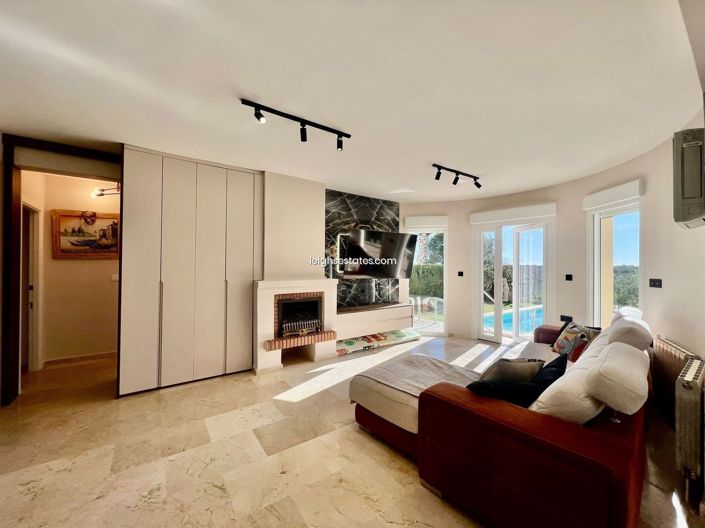 Image No.4-Villa de 4 chambres à vendre à Villamartin