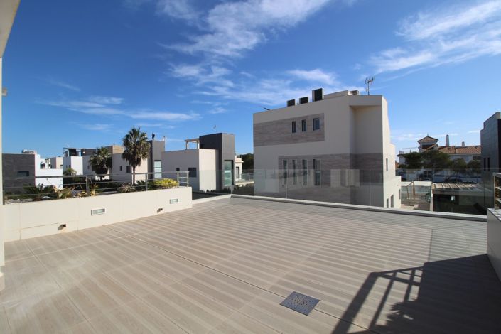 Image No.32-Villa de 4 chambres à vendre à Dehesa de Campoamor