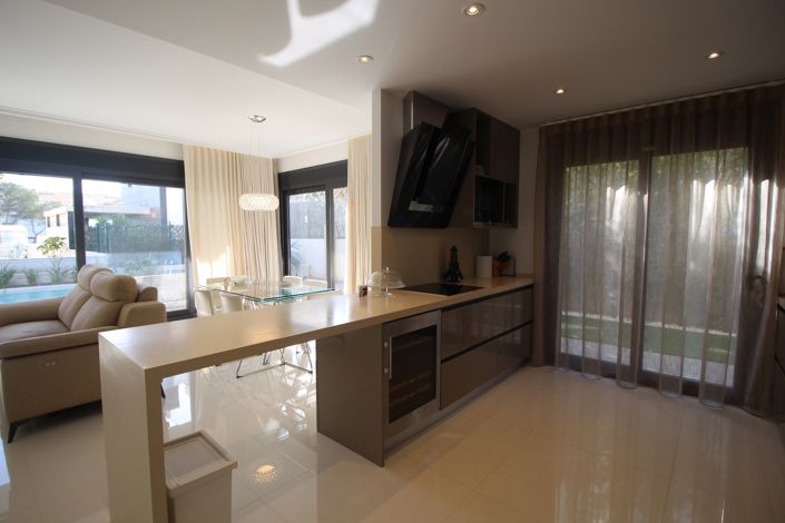 Image No.8-Villa de 4 chambres à vendre à Dehesa de Campoamor