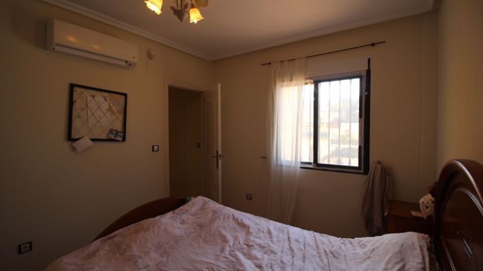 Image No.10-3 Bed Villa for sale