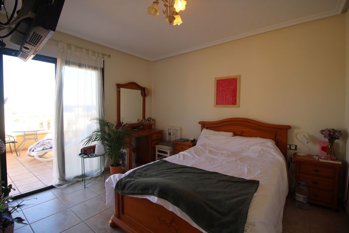 Image No.15-3 Bed Villa for sale