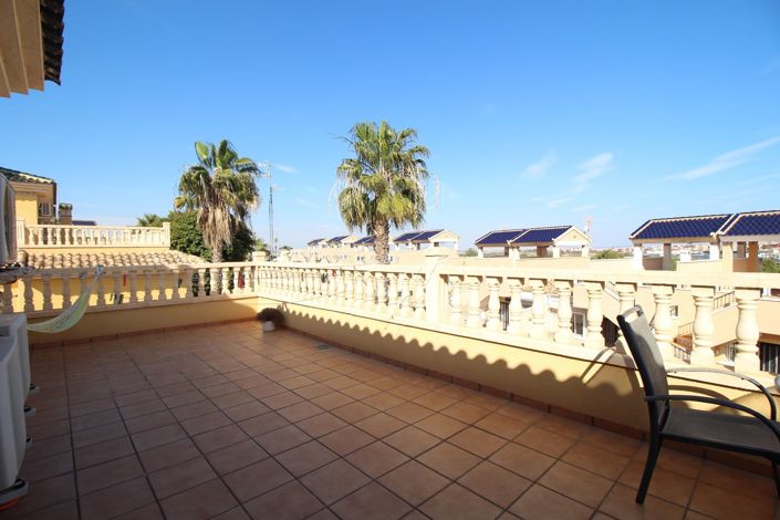 Image No.18-3 Bed Villa for sale