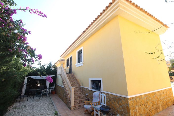 Image No.25-3 Bed Villa for sale