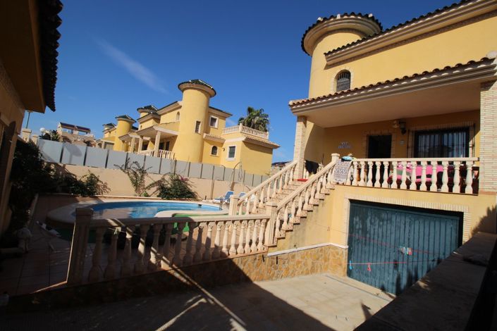 Image No.29-3 Bed Villa for sale