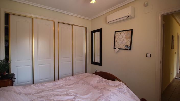 Image No.9-3 Bed Villa for sale