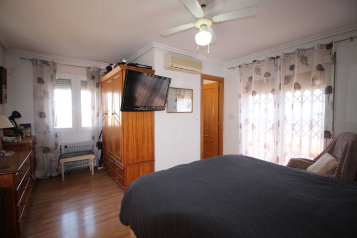 Image No.22-6 Bed Villa for sale