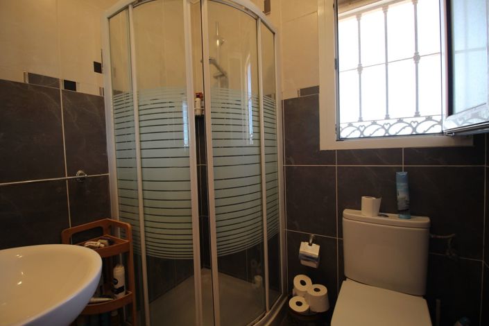 Image No.23-6 Bed Villa for sale