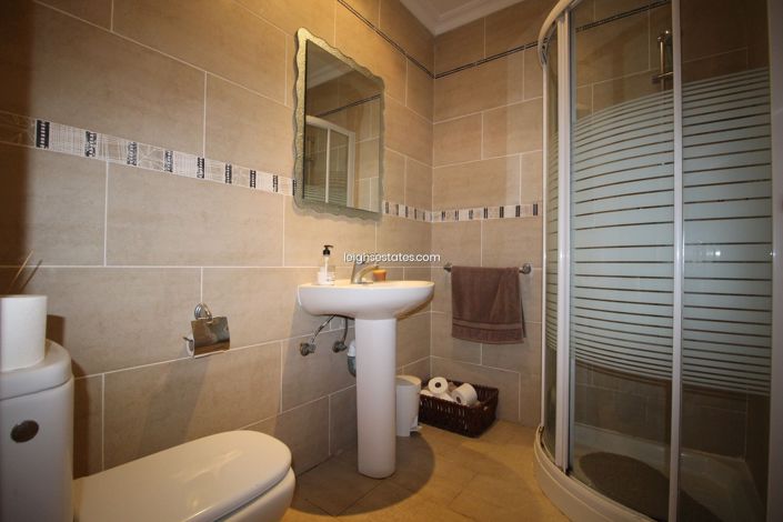 Image No.25-6 Bed Villa for sale